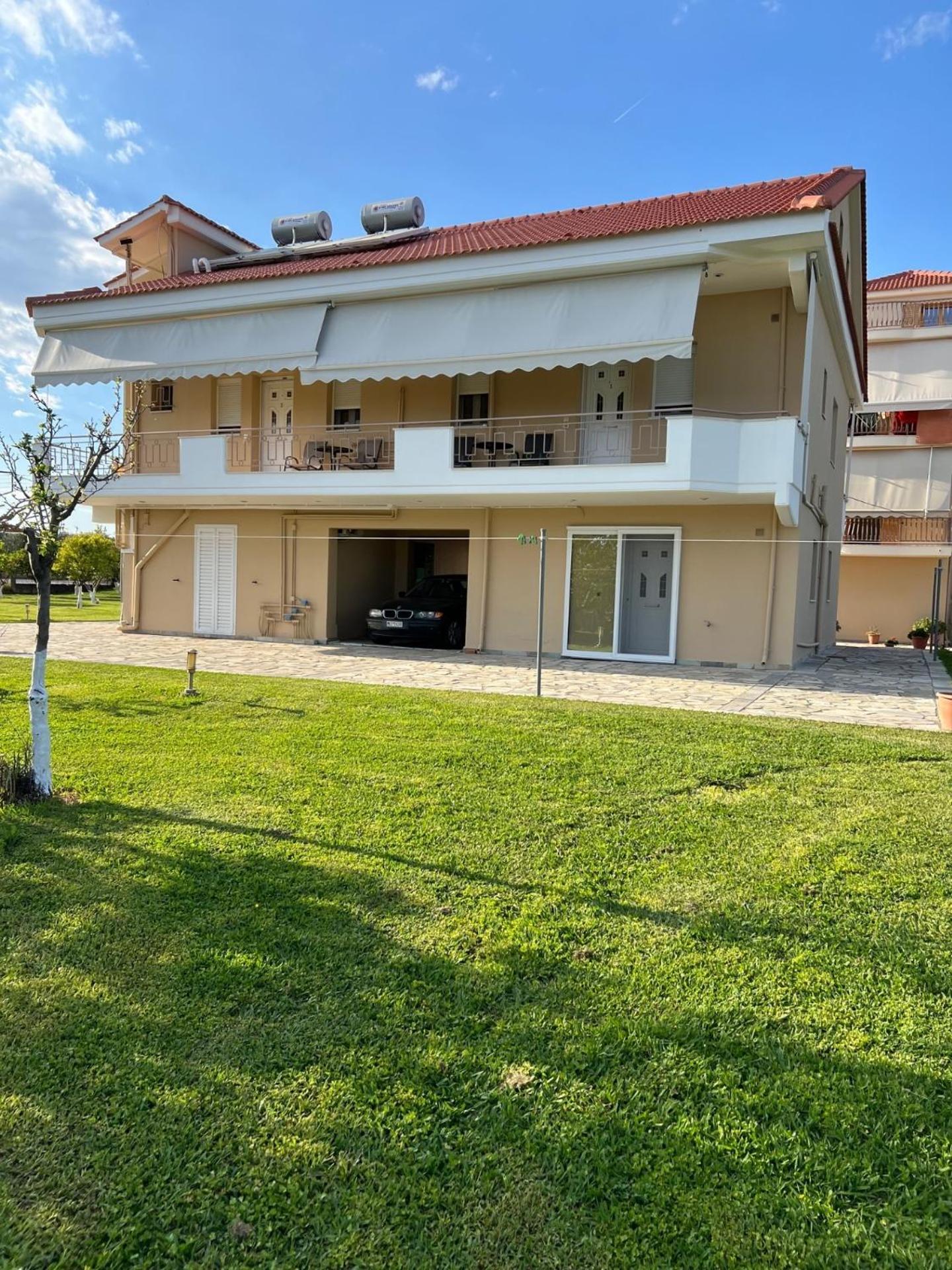 Flo'S Apartments Mesolóngion 外观 照片
